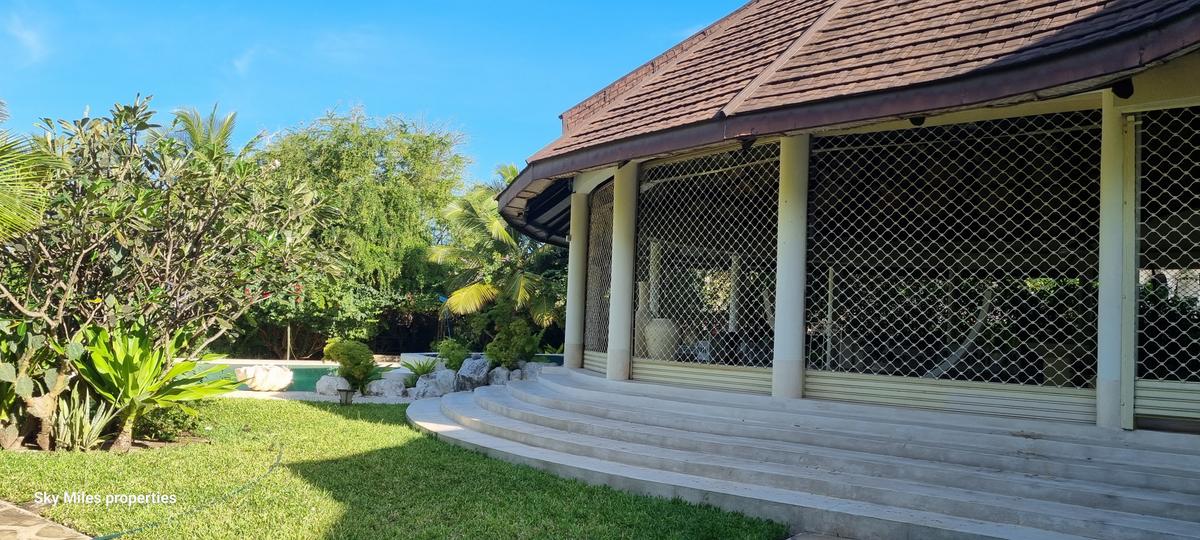 5 Bed Villa with En Suite at Diani - 19