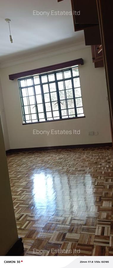 4 Bed Townhouse with En Suite in Lavington - 17