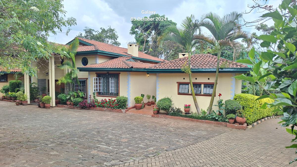 4 Bed Townhouse with En Suite at Mageta Road Estate. - 3