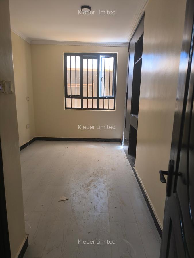 4 Bed Townhouse with En Suite at Western Bypass - 7