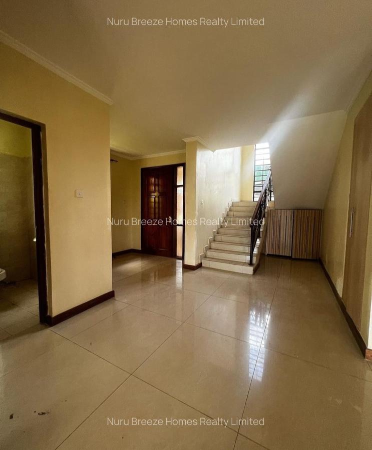 4 Bed Townhouse with En Suite in Kiambu Road - 12