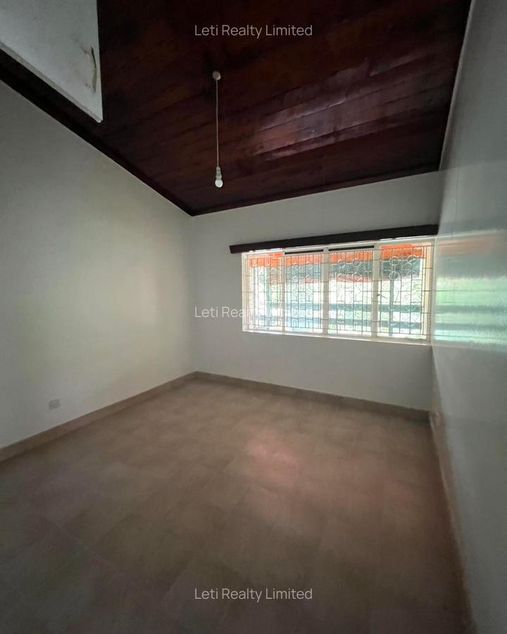 5 Bed Townhouse with En Suite in Lavington - 7