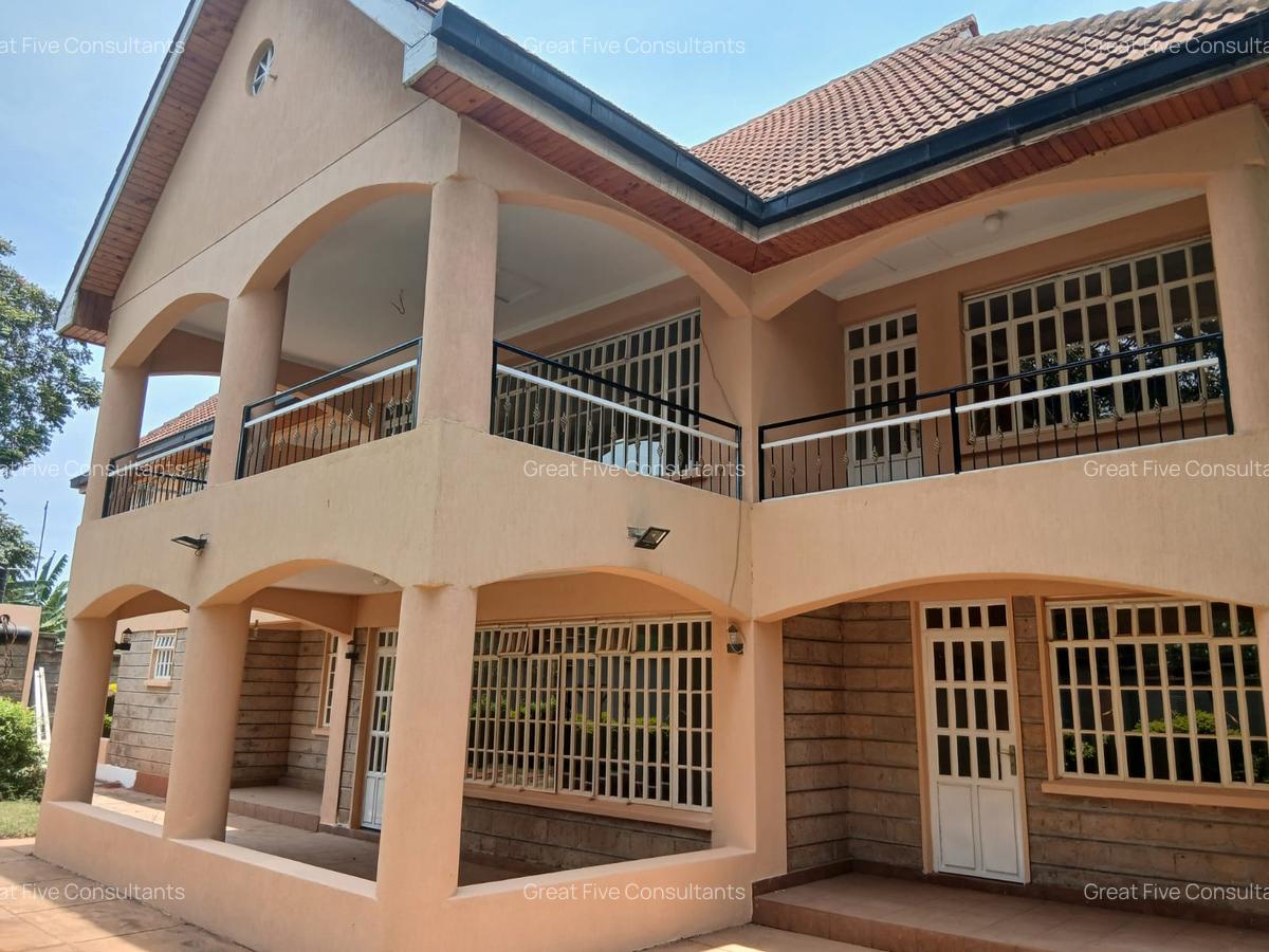 4 Bed Villa with En Suite in Rosslyn - 3