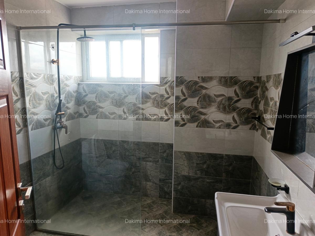 4 Bed Apartment with En Suite in Spring Valley - 12