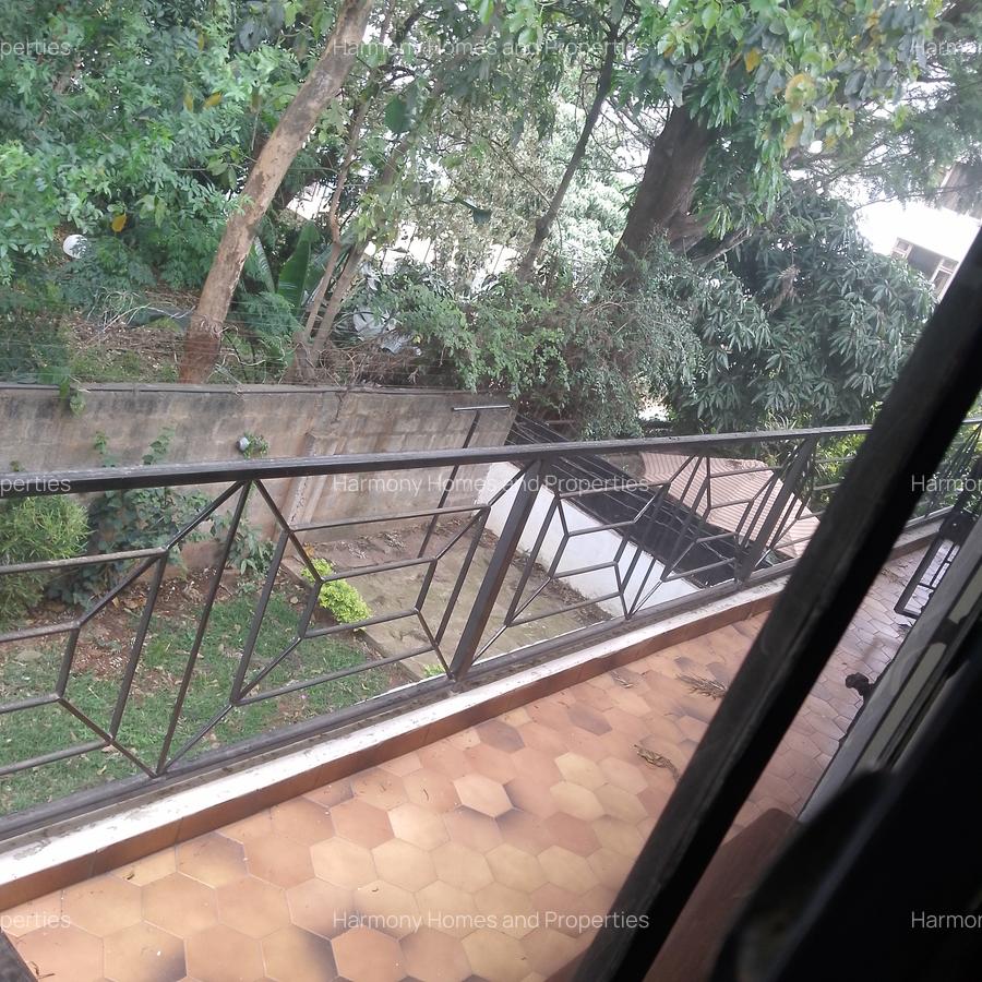 5 Bed Townhouse with En Suite at Riverside - 13