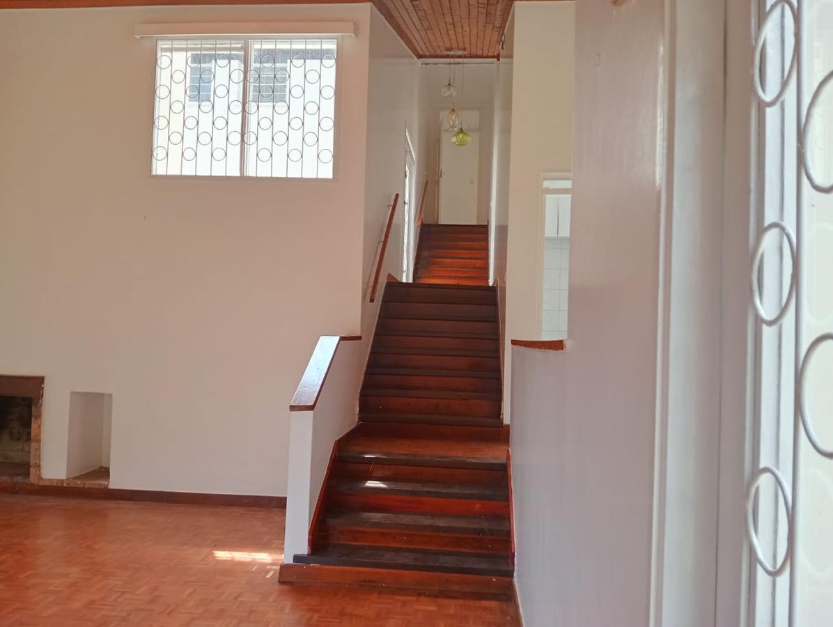 4 Bed House with En Suite in Loresho - 16