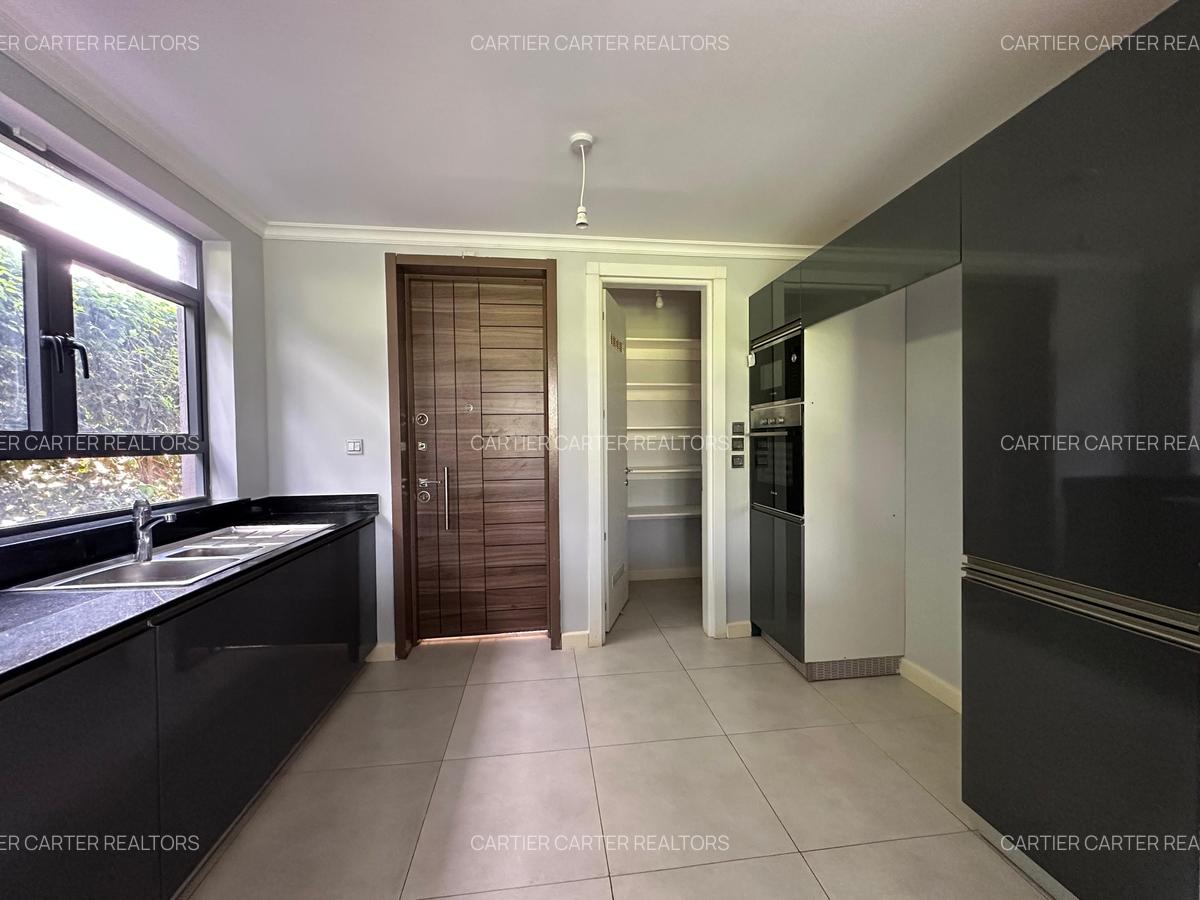 4 Bed Townhouse with En Suite in Kiambu Road - 5