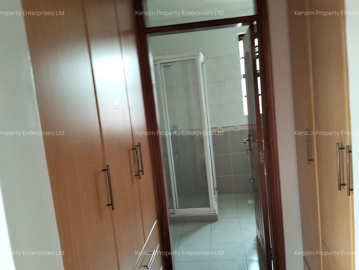 4 Bed Townhouse with En Suite in Runda - 12