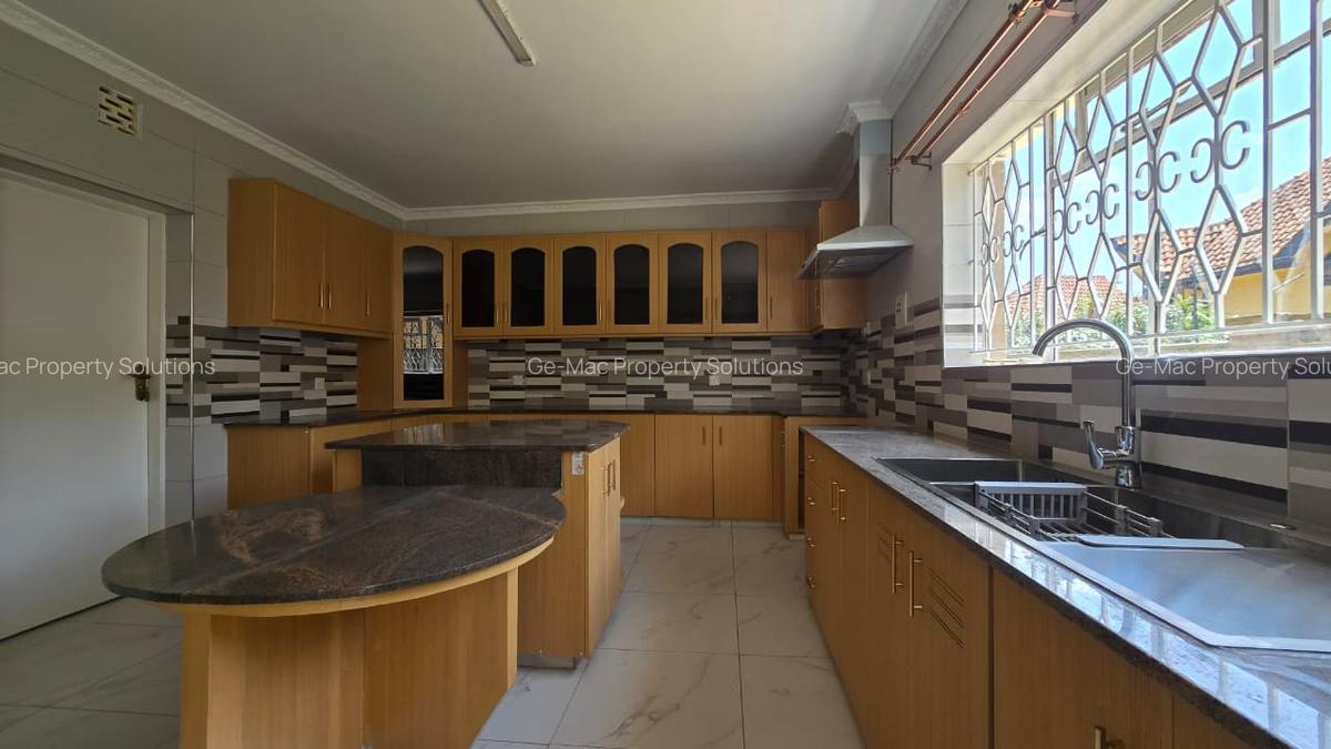 5 Bed House with En Suite in Loresho - 6