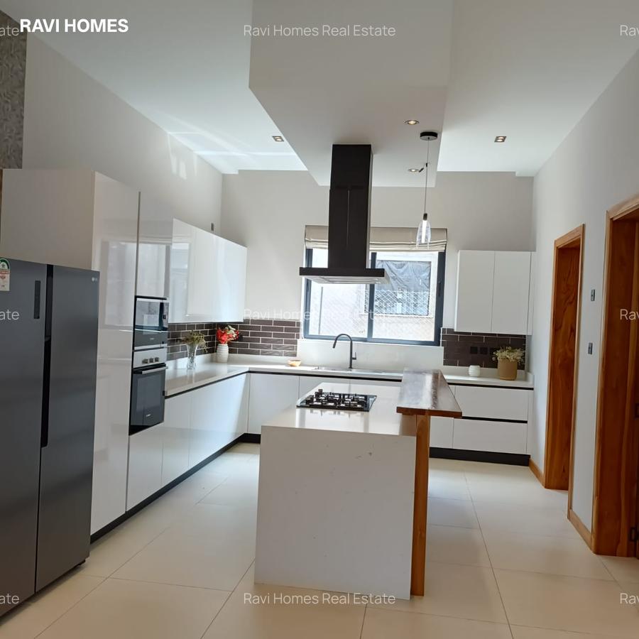 5 Bed Villa with En Suite in Loresho - 6