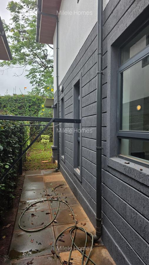 5 Bed Townhouse with En Suite at Paradise - 13