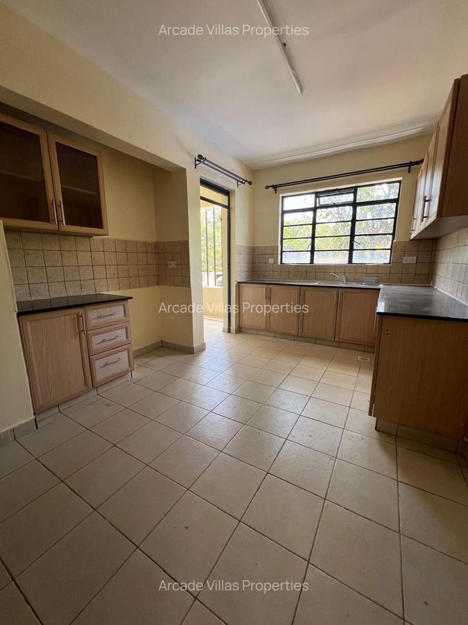 3 Bed Apartment with En Suite in Lavington - 10