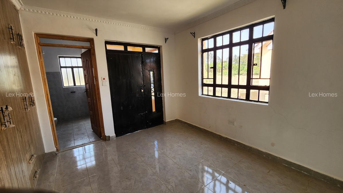 4 Bed House with En Suite at Rimpa - 13