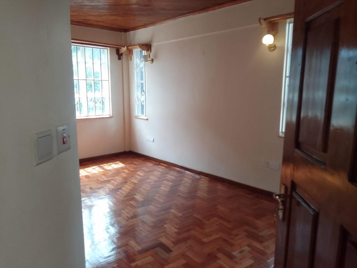 4 Bed Townhouse with En Suite in Westlands Area - 20
