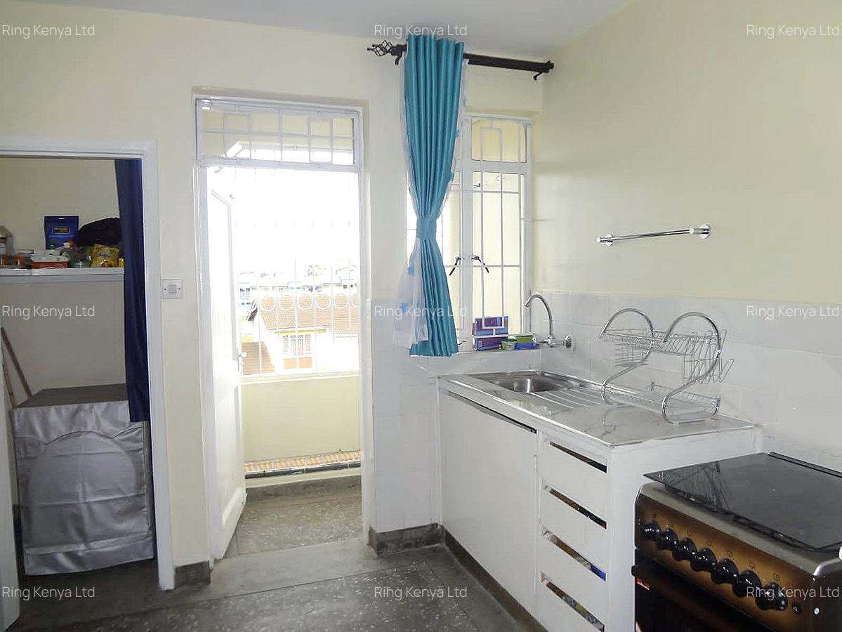 Furnished 3 Bed Apartment with En Suite at Woodley - 2