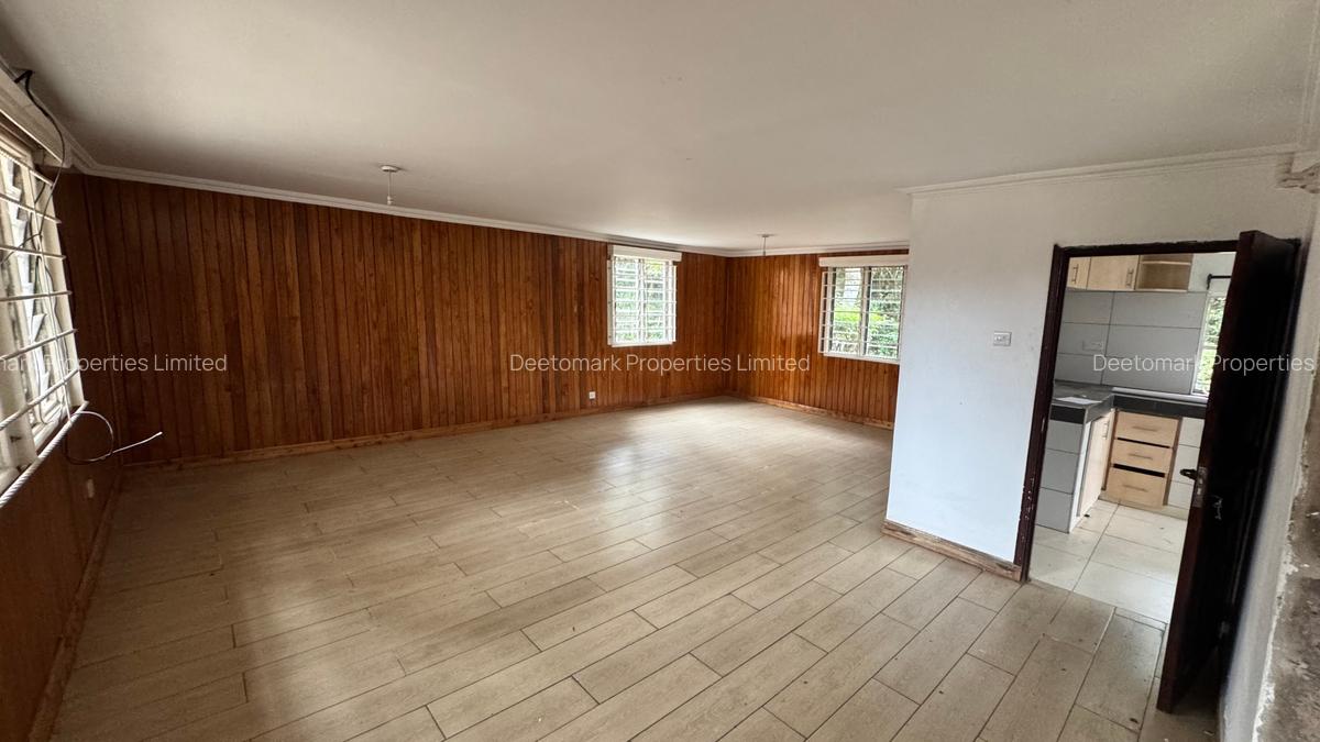 3 Bed House with En Suite at University Road - 8
