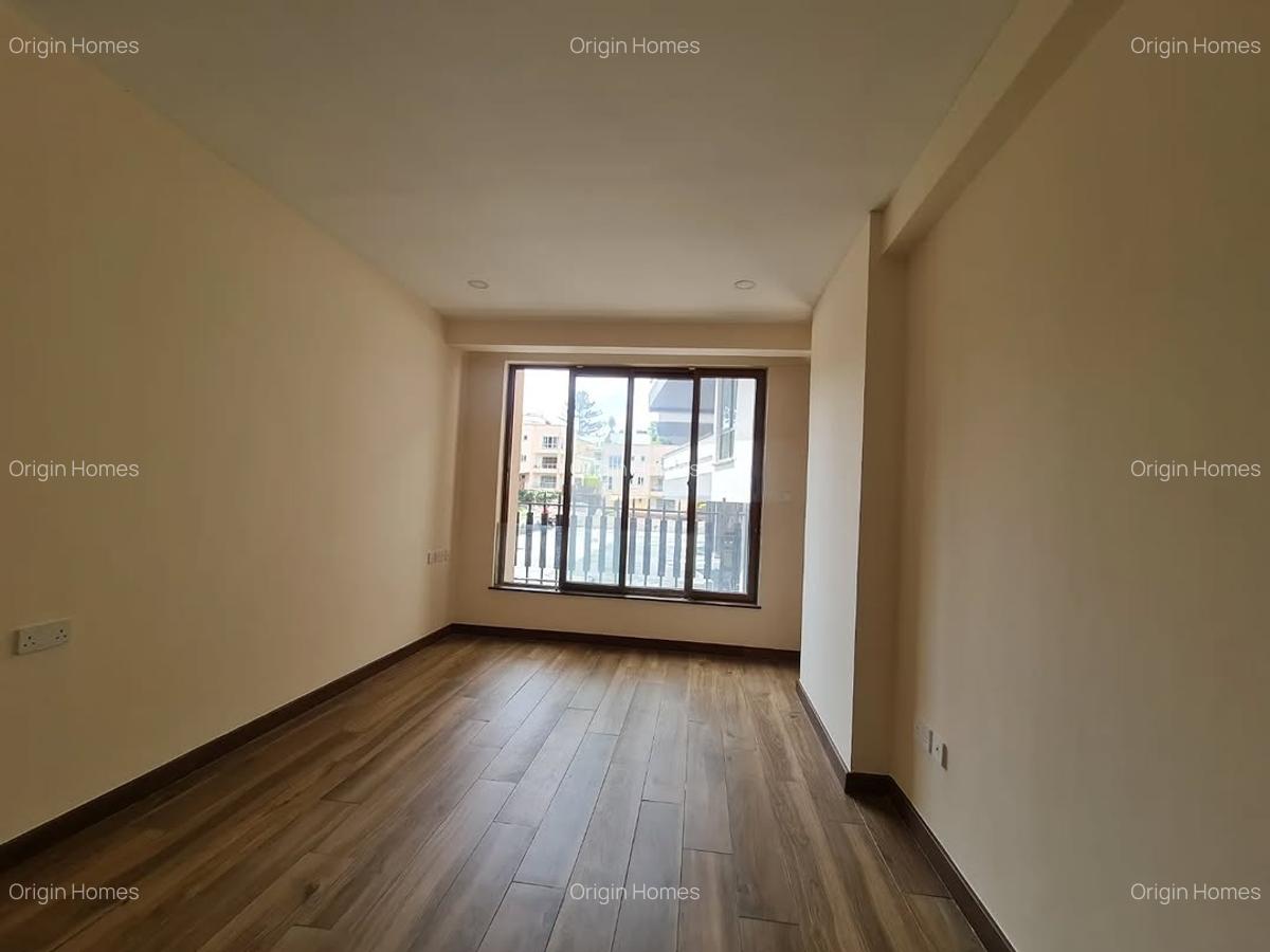2 Bed Apartment with En Suite at Peponi Road - 10