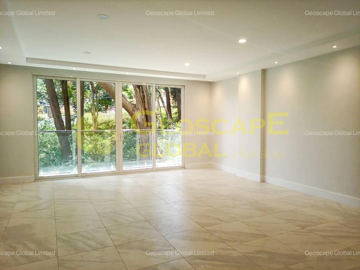 2 Bed Apartment with En Suite in Westlands Area - 12