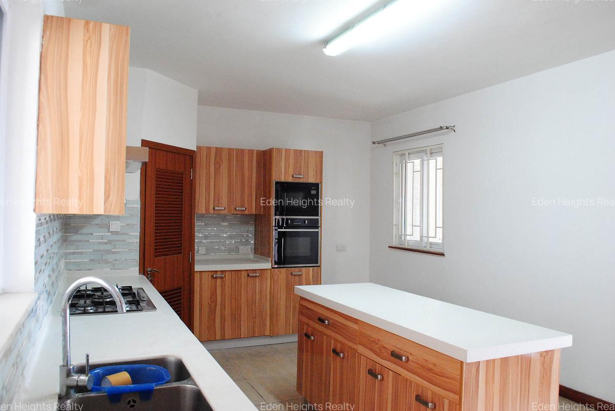 3 Bed Apartment with En Suite at Ole Odume - 3