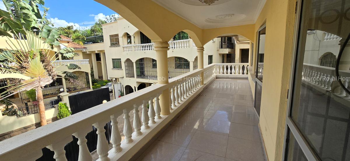 4 Bed Townhouse with En Suite at Mugumo Road - 18