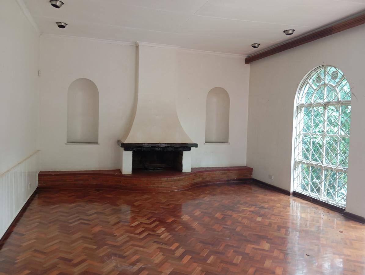 3 Bed House with En Suite at Limury Road - 3
