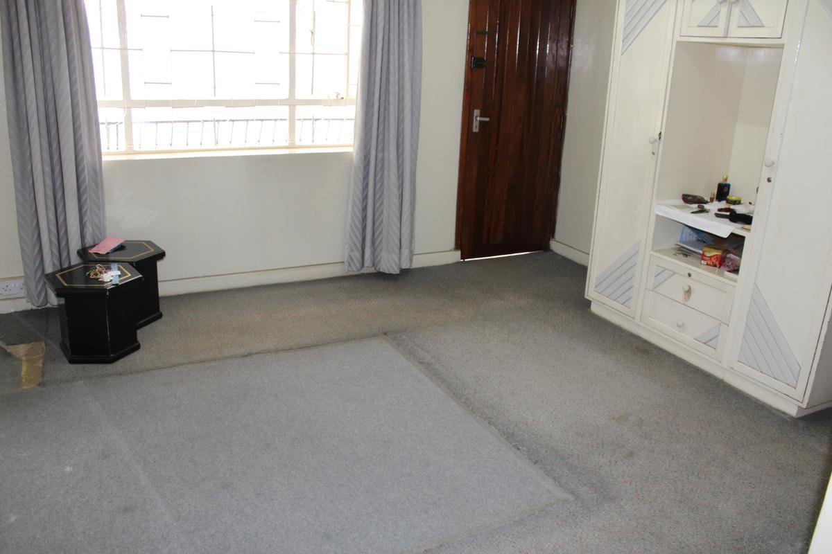 5 Bed Townhouse with En Suite in Westlands Area - 15