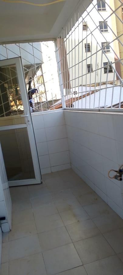 3 Bed Apartment with En Suite in Lavington - 7