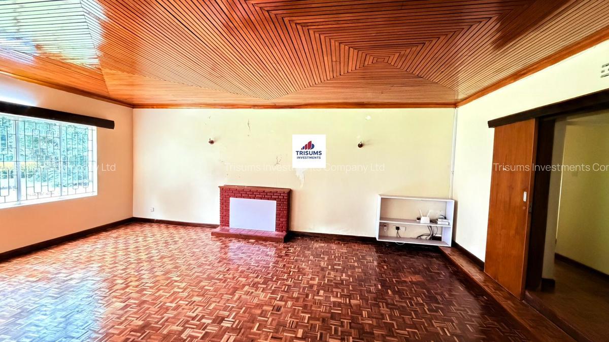 4 Bed House with En Suite in Runda - 3
