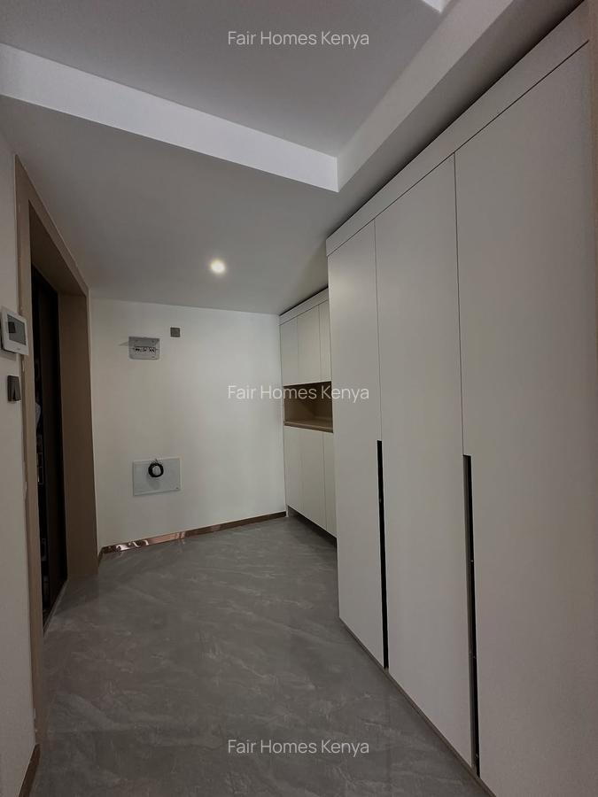 3 Bed Apartment with En Suite at Riverside Drive - 4