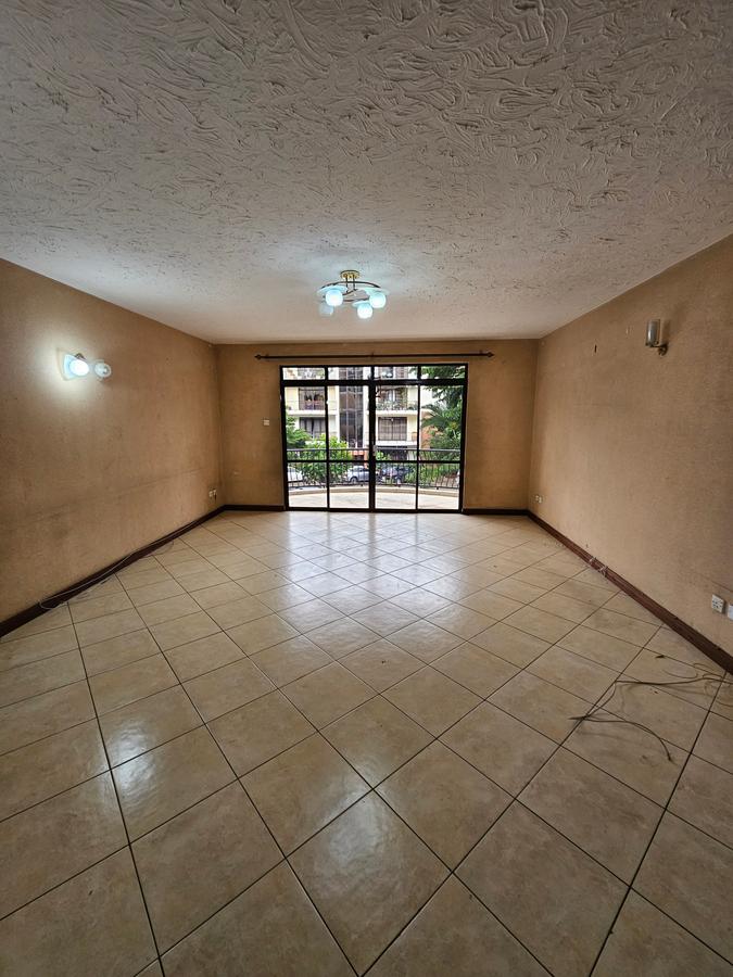 3 Bed Apartment with En Suite at Lavington - 3