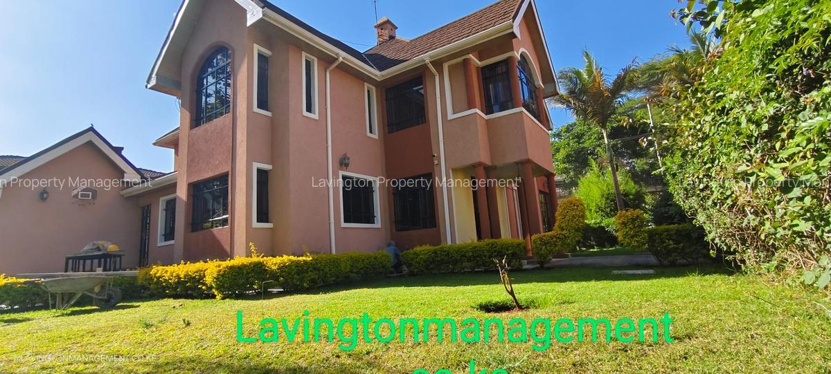 4 Bed House with En Suite at Lavington Green - 3
