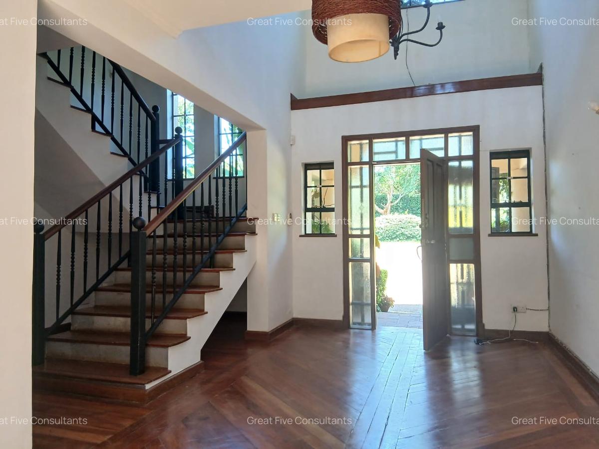 4 Bed Villa with En Suite in Runda - 6