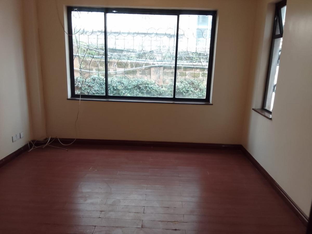 4 Bed Villa with En Suite in Westlands Area - 3