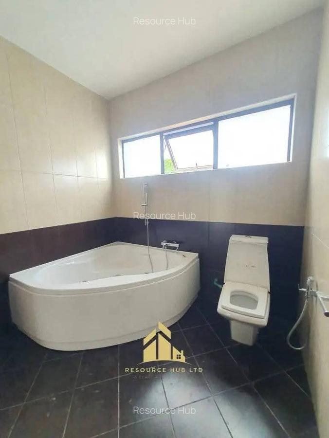 4 Bed Townhouse with Swimming Pool at Off Brook House Drive - 12