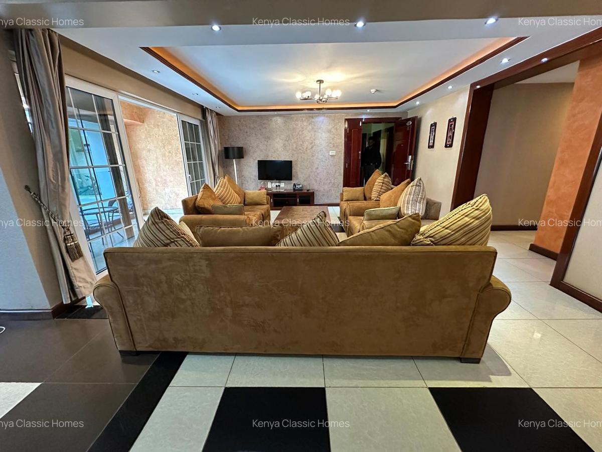 Serviced 1 Bed Apartment with En Suite at Westlands - 2
