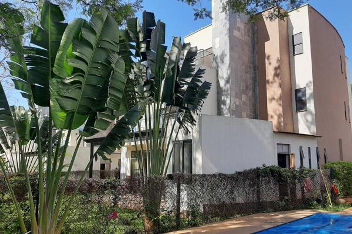 5 Bed Townhouse with En Suite at Issac Gathanju - 14