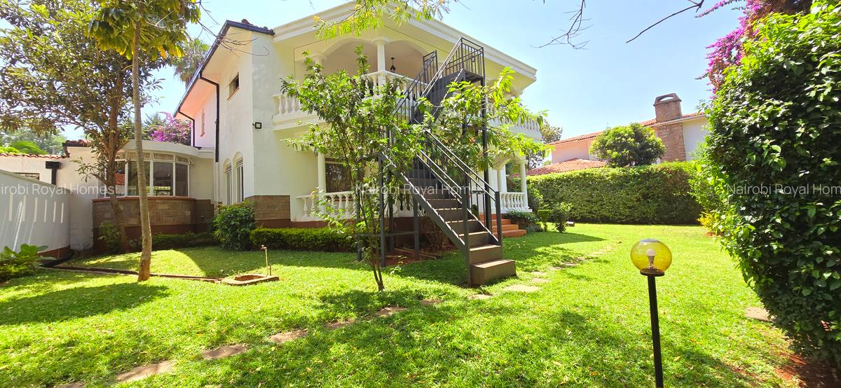 Commercial Property with Service Charge Included at Un Crescent - 9