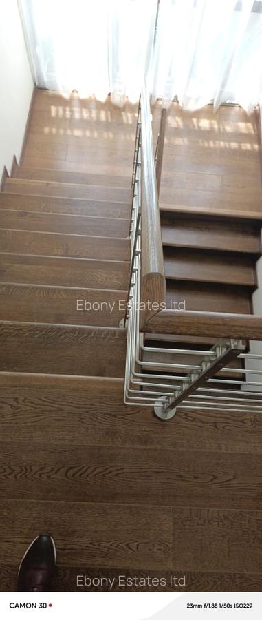 5 Bed Townhouse with En Suite in Lavington - 17