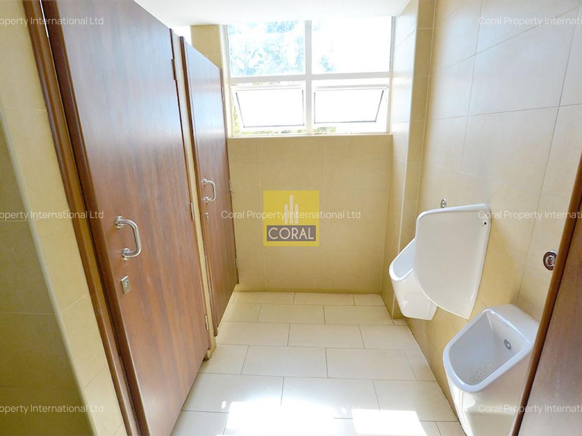 2,000 ft² Office with Lift at Off Ring Rd Parklands - 15