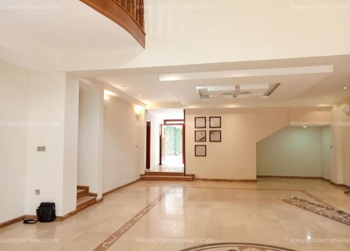 5 Bed Townhouse with En Suite in Lavington - 11