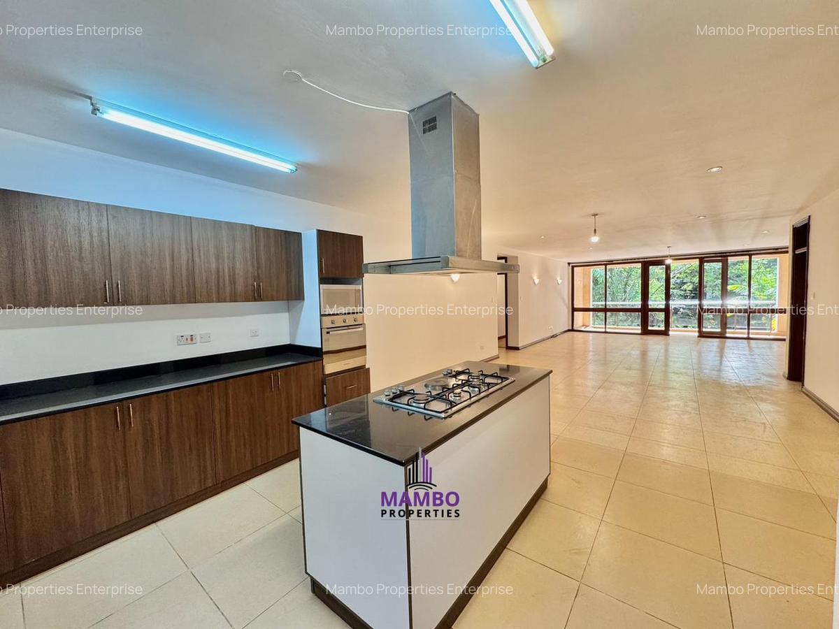 3 Bed Apartment with En Suite at Riverside Dr - 4