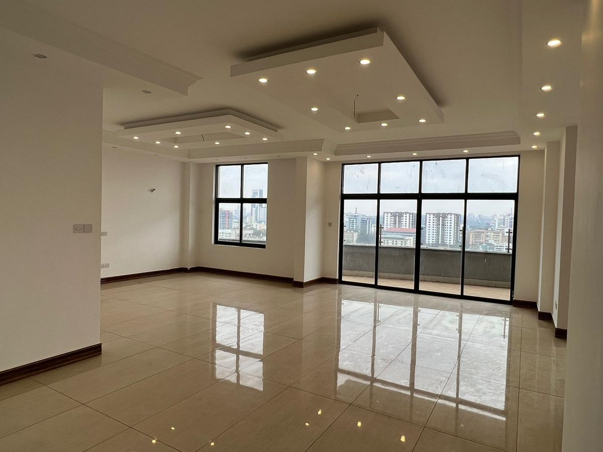 4 Bed Apartment with En Suite in General Mathenge - 7