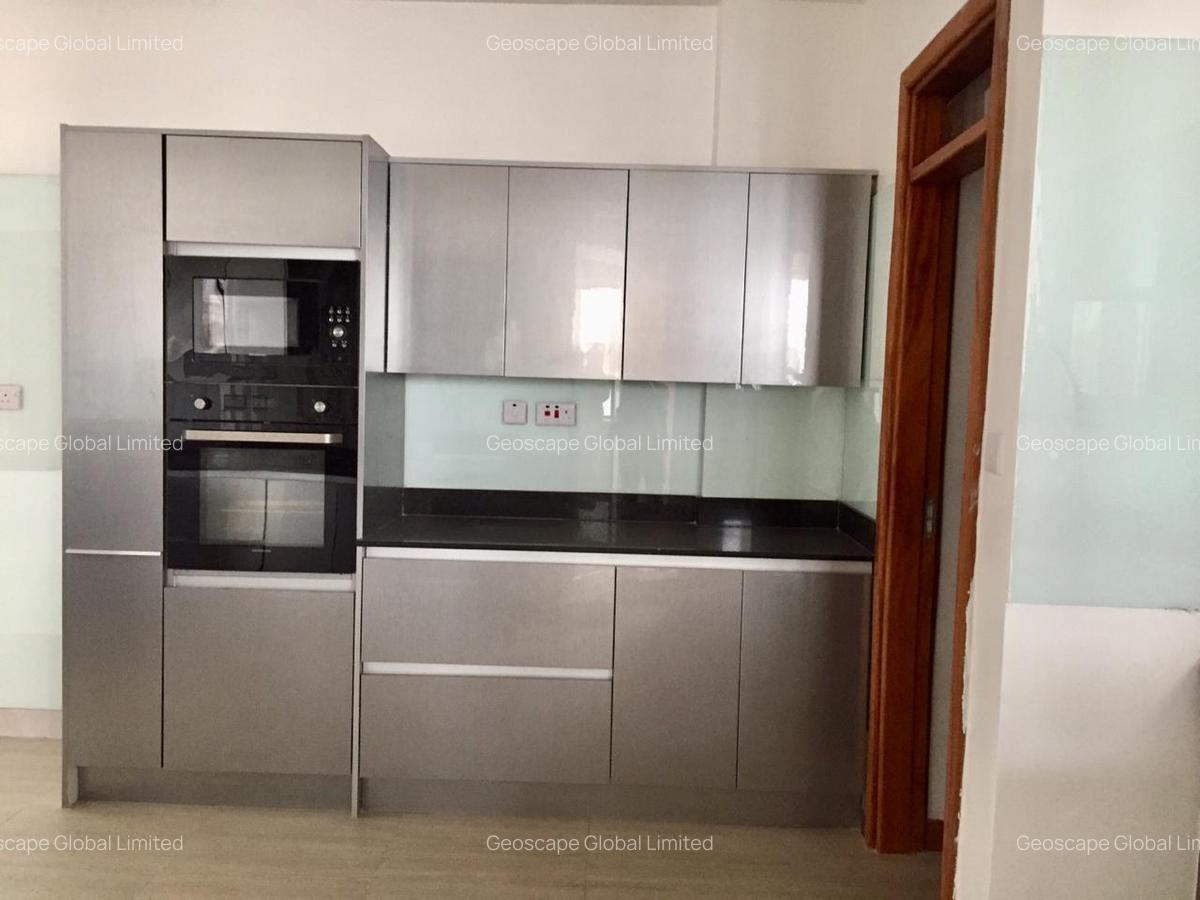 4 Bed Apartment with En Suite in General Mathenge - 17