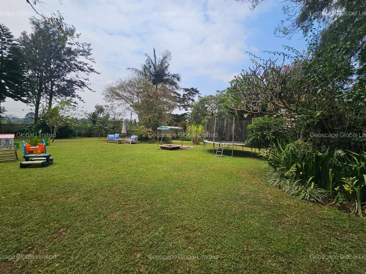 5 Bed House with En Suite in Nyari - 3