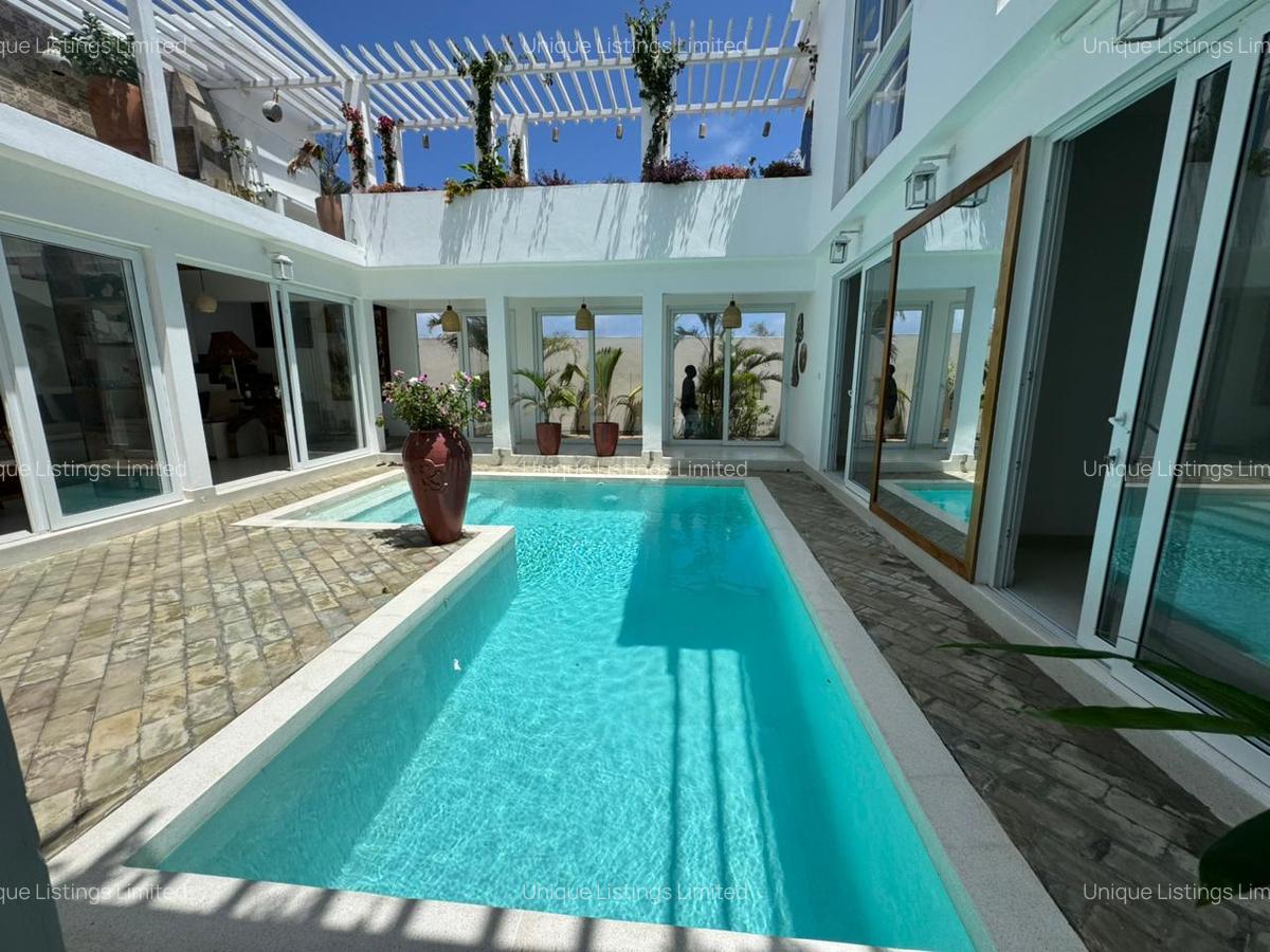 3 Bed Villa with En Suite in Watamu - 19