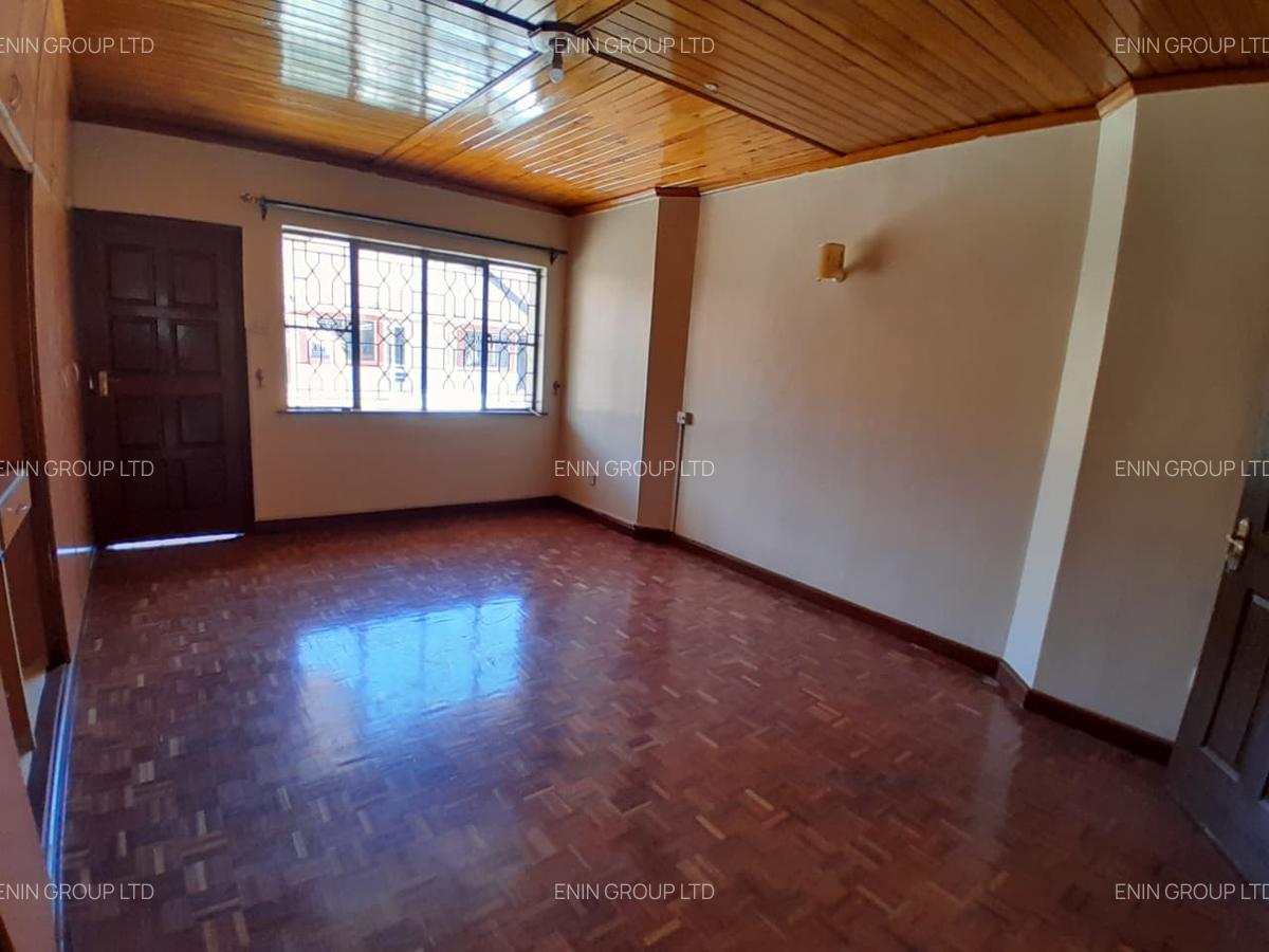 5 Bed Townhouse with En Suite in Lavington - 5