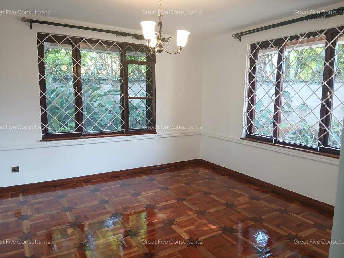 4 Bed Villa with En Suite in Runda - 10