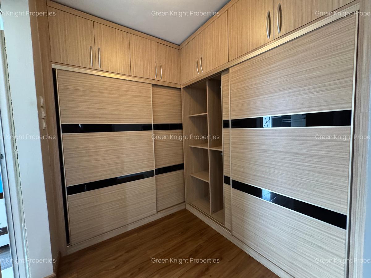 Serviced 3 Bed Apartment with En Suite in Kilimani - 9