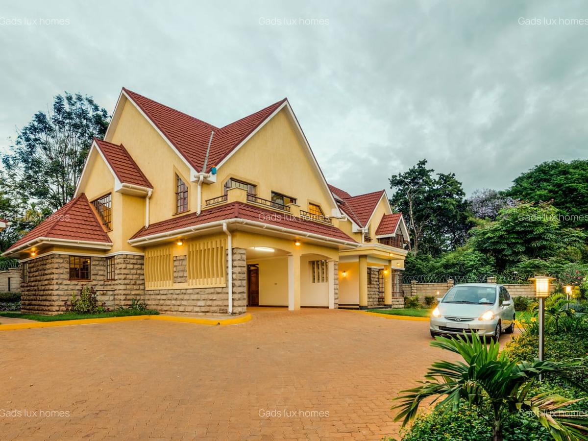 4 Bed Villa with En Suite at Rosslyn - 9