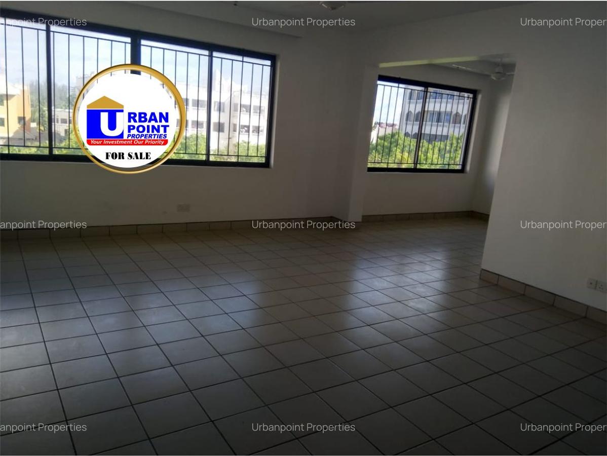 3 Bed Apartment with En Suite in Nyali Area - 13